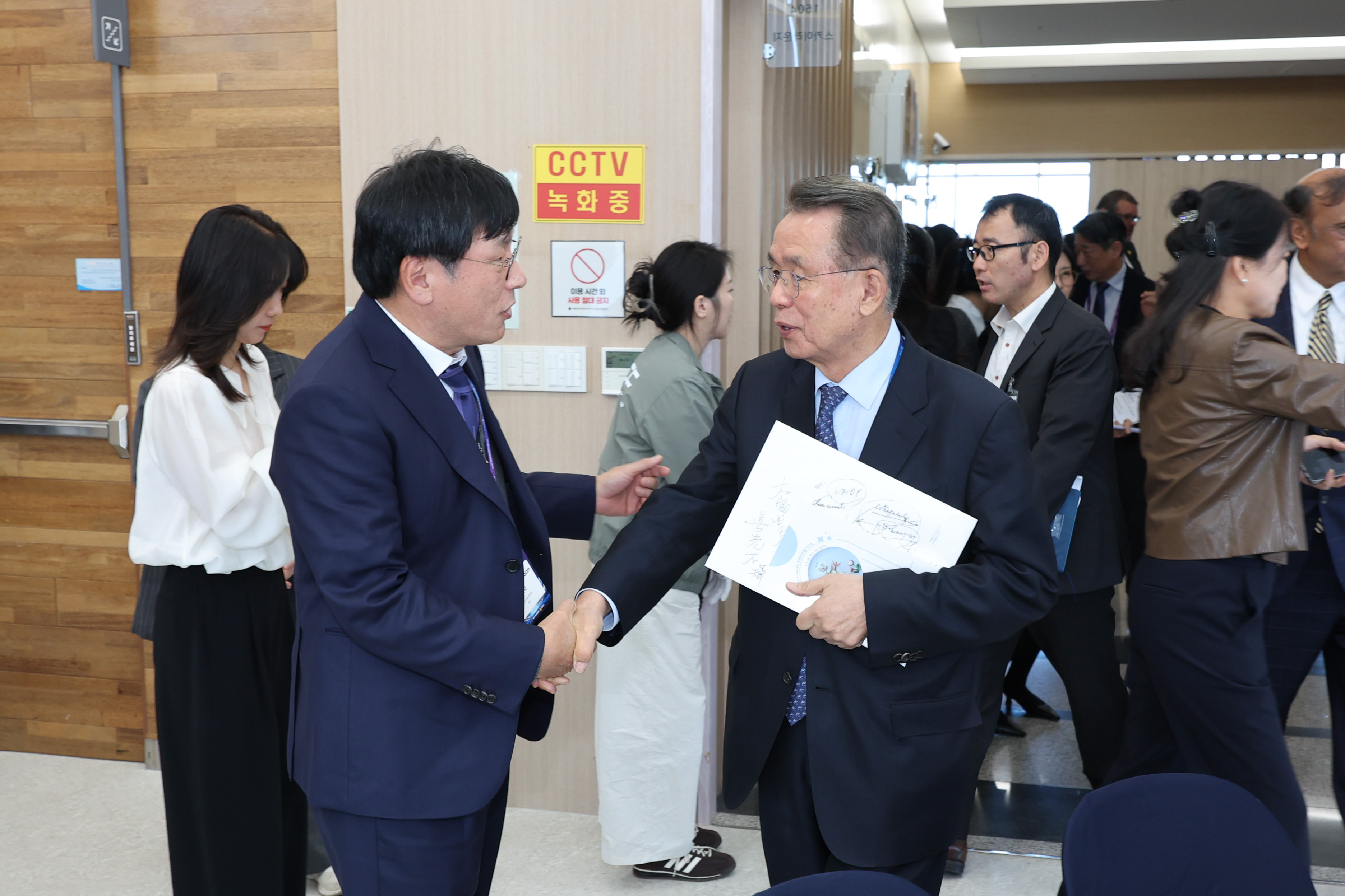 진주 K-기업가정신 국제포럼 1일차(오찬) 썸네일 사진